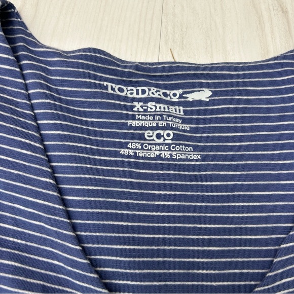 Toad & Co Cotton Athletic Striped Mini Dress Hiking Outdoors Sustainable Size XS - Picture 3 of 4
